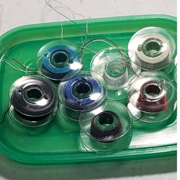 Platic Small Spool Bobbins 7 in set pre-loaded - Picture 2 of 3